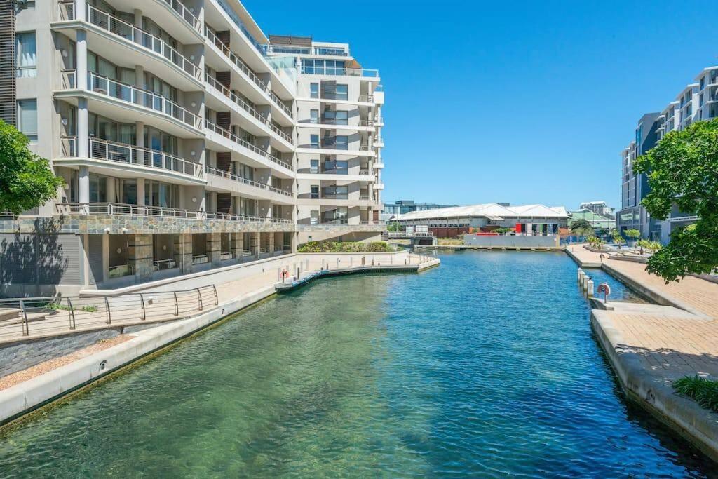 Canal Quays 70h * Cidade Do Cabo