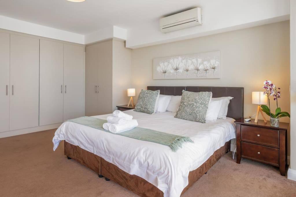 Canal Quays 70h Apartamento